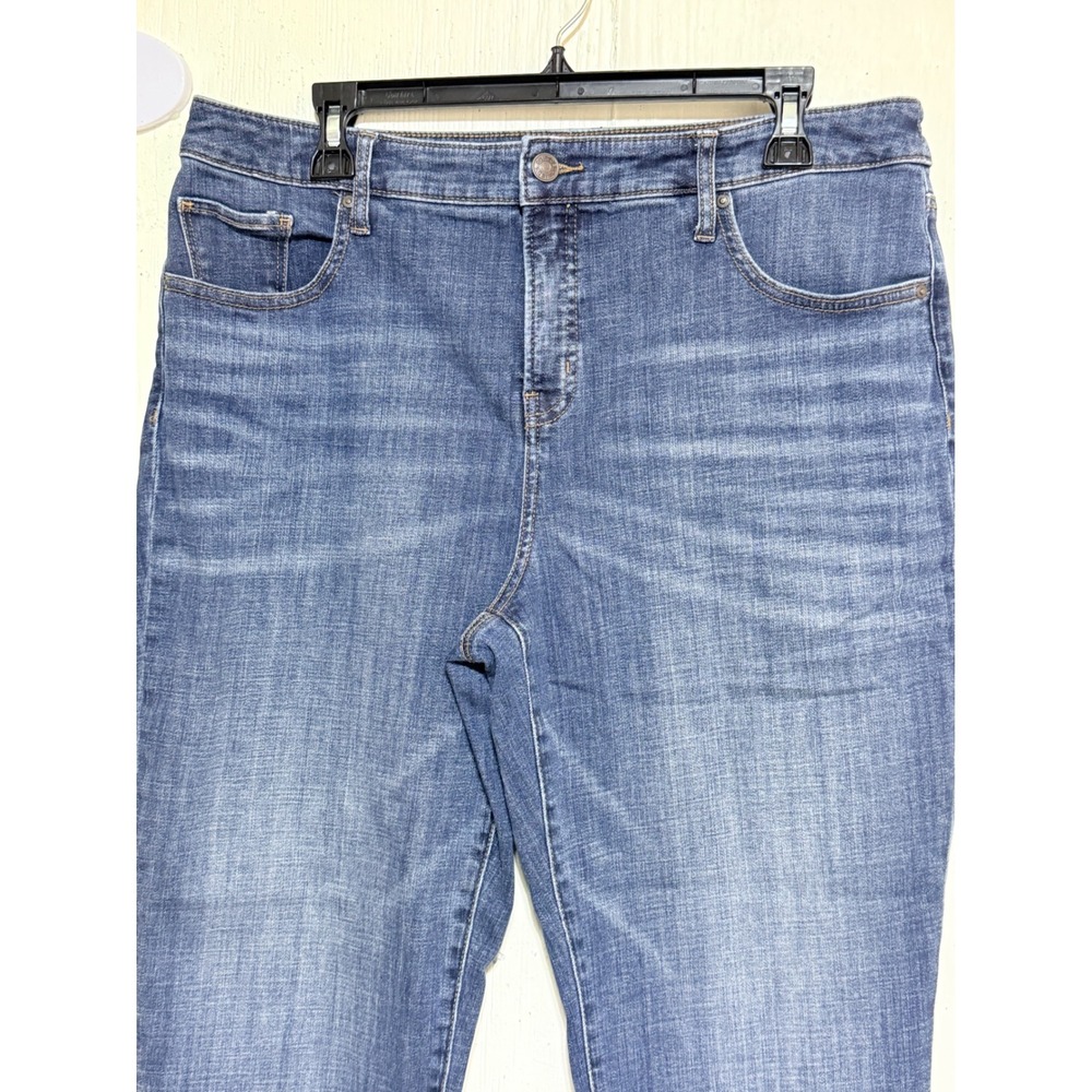 Chico's So Slimming Girlfriend Slim Leg Ankle Jeans Medium Wash Size 2R 12/14